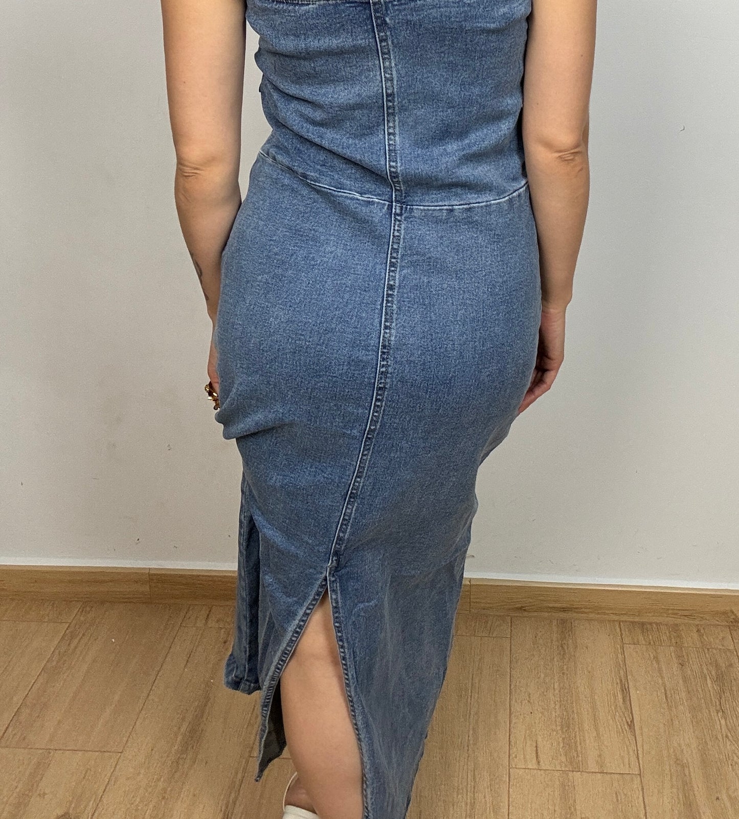 VESTIDO TEJANO CORTE MIDI (super precio)