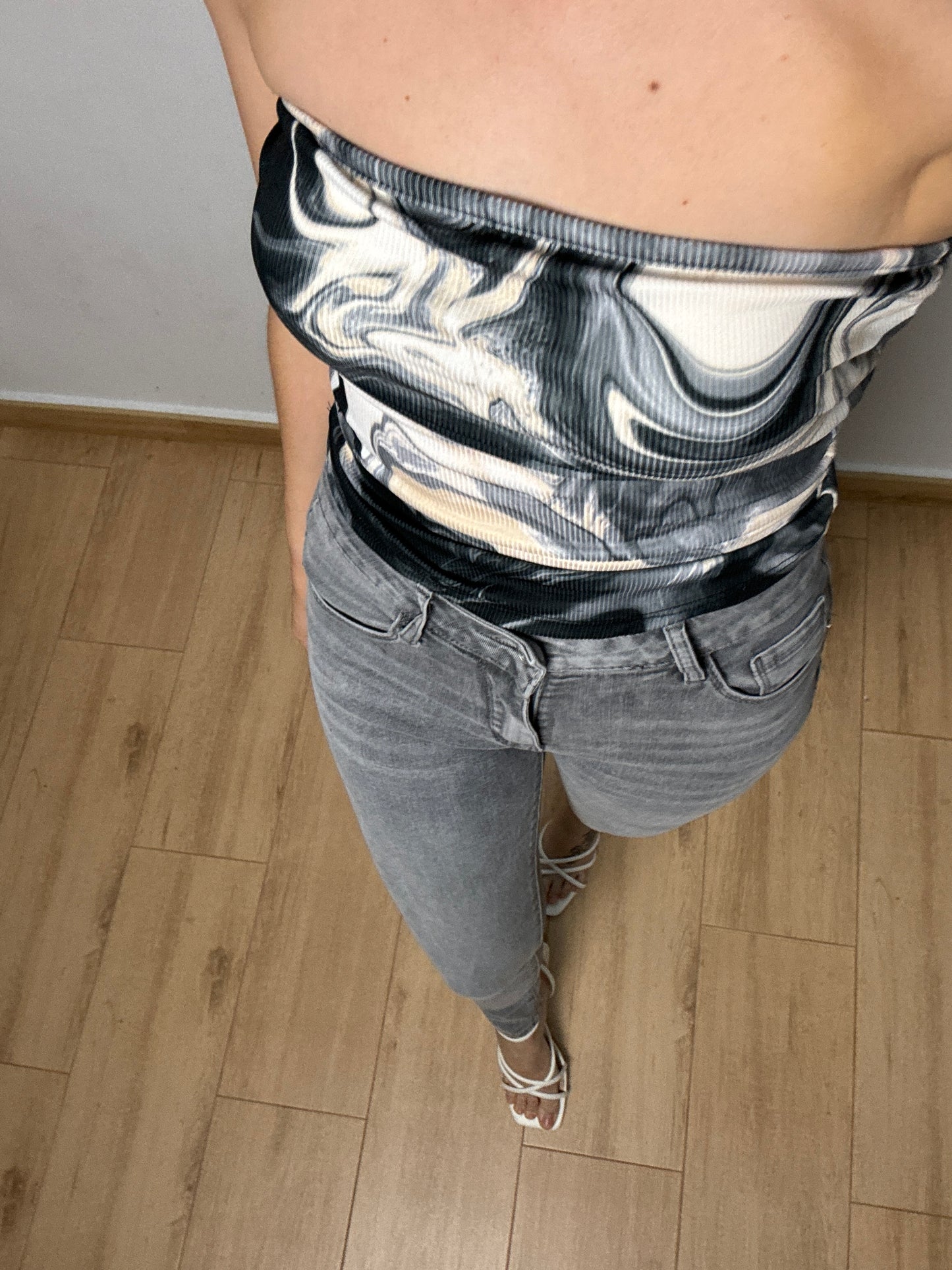 PANTALÓN PITILLO LEVIS GRIS