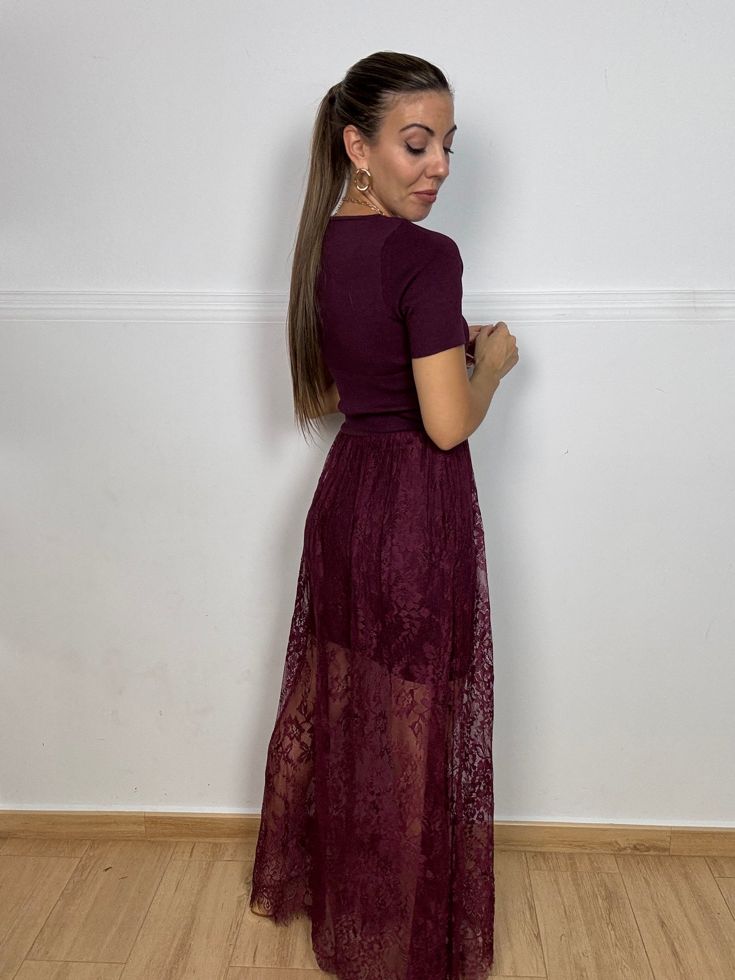 VESTIDO ENCAJE BURDEOS