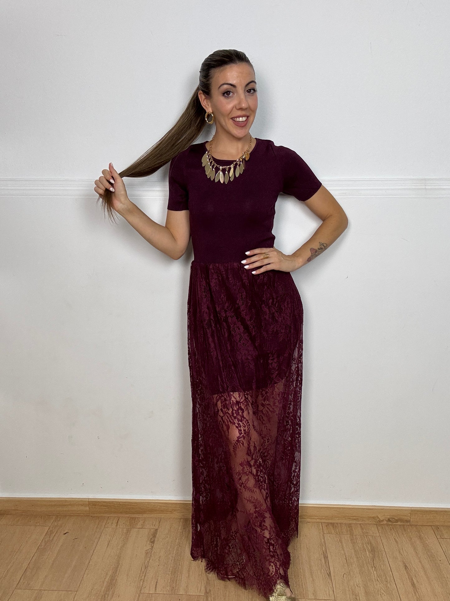 VESTIDO ENCAJE BURDEOS