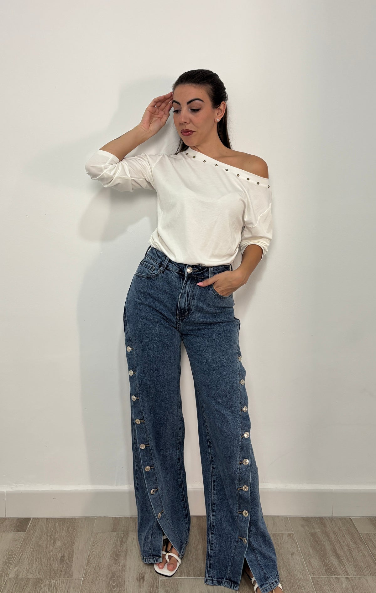 PANTALÓN BROCHES