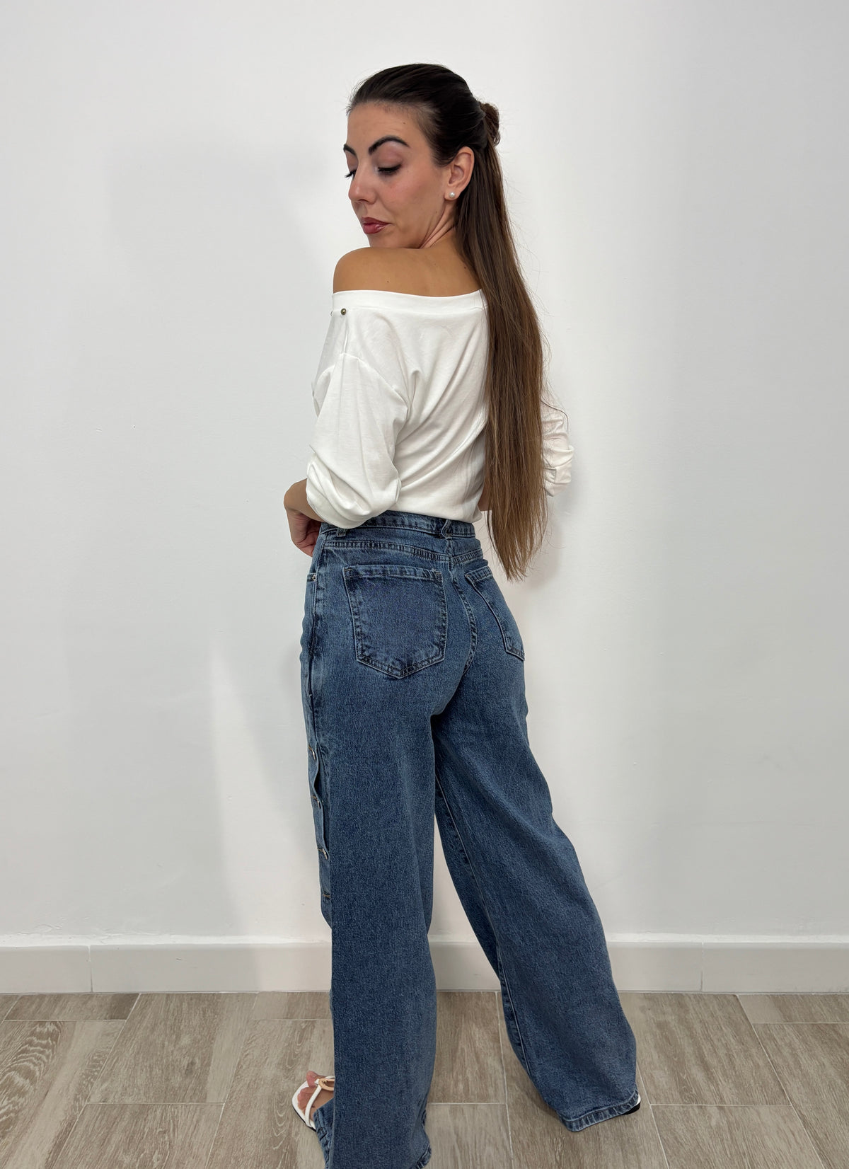 PANTALÓN BROCHES