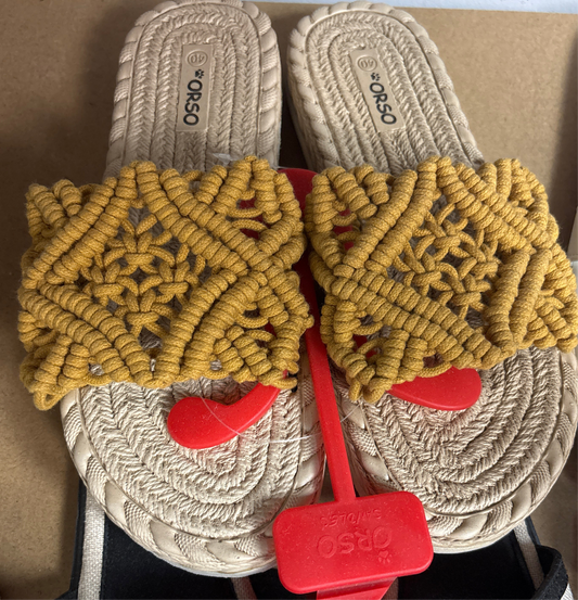 CHANCLA CROCHET MOSTAZA