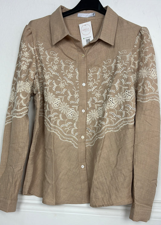 CAMISA BORDADA CAMEL