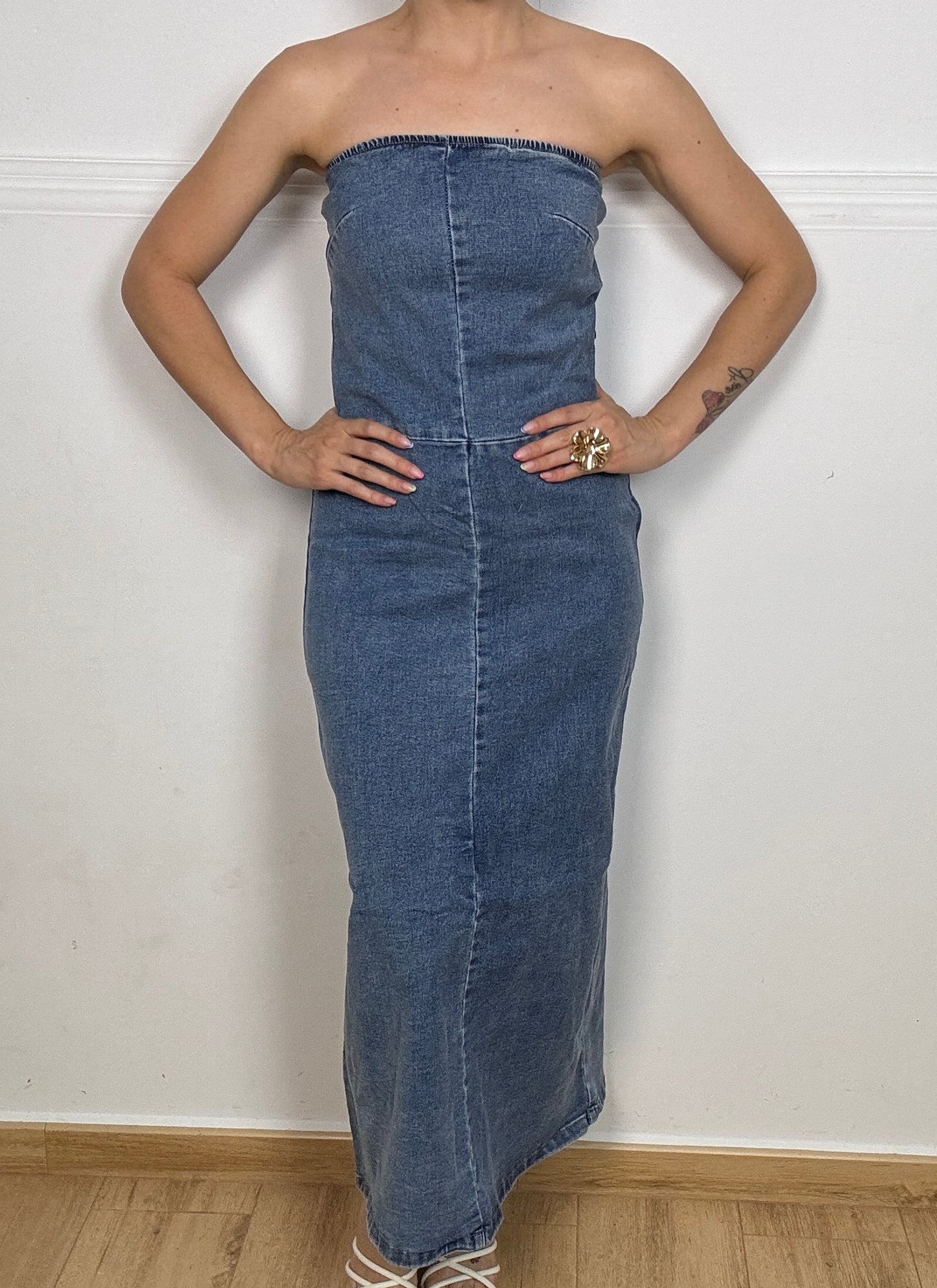 VESTIDO TEJANO CORTE MIDI (super precio)