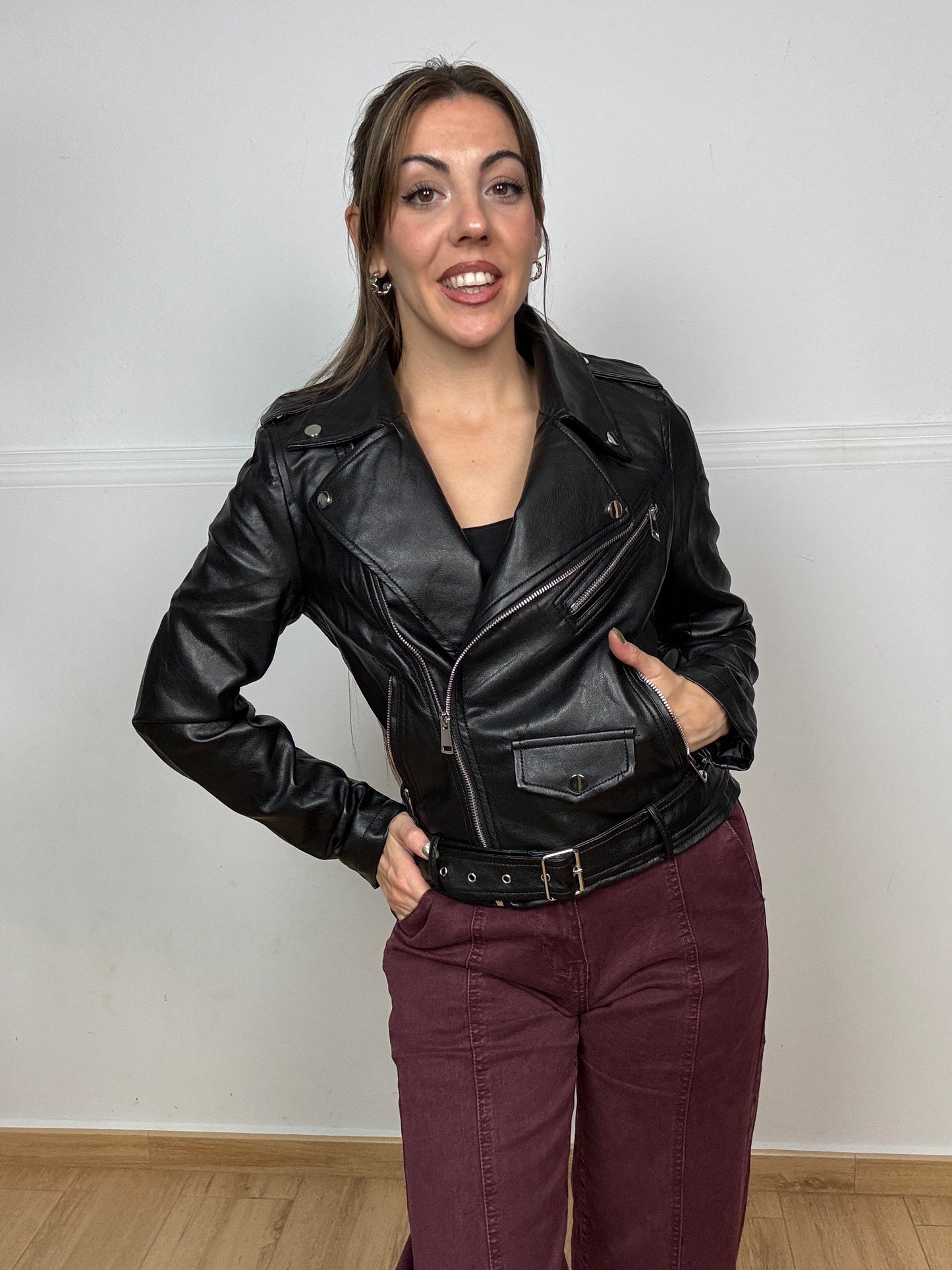 CHAQUETA POLIPIEL NEGRA